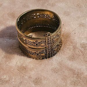 lucky brand bangle
